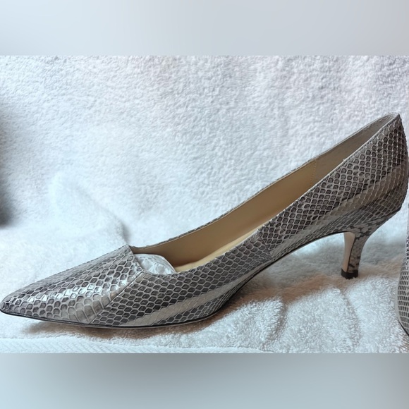 NWT & Box. Luxe J Renee Snake Skin, Size 10 , Kitten heel. Dust bag included- - Picture 7 of 13